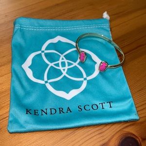 Pink Kendra scott bracelet with bag